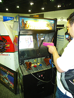画像ギャラリー No.020のサムネイル画像 / 今年もE3に「Videogame History Museum」が出展。レトロなアーケードゲーム筐体や家庭用ゲーム機がズラリ勢揃い
