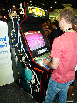 画像ギャラリー No.023のサムネイル画像 / 今年もE3に「Videogame History Museum」が出展。レトロなアーケードゲーム筐体や家庭用ゲーム機がズラリ勢揃い