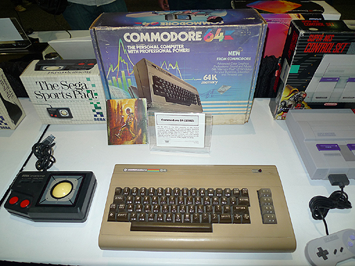 画像ギャラリー No.027のサムネイル画像 / 今年もE3に「Videogame History Museum」が出展。レトロなアーケードゲーム筐体や家庭用ゲーム機がズラリ勢揃い