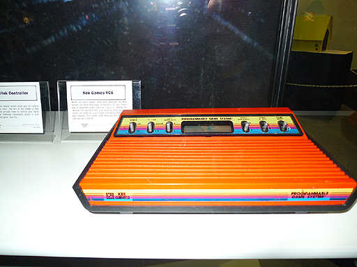 画像ギャラリー No.035のサムネイル画像 / 今年もE3に「Videogame History Museum」が出展。レトロなアーケードゲーム筐体や家庭用ゲーム機がズラリ勢揃い