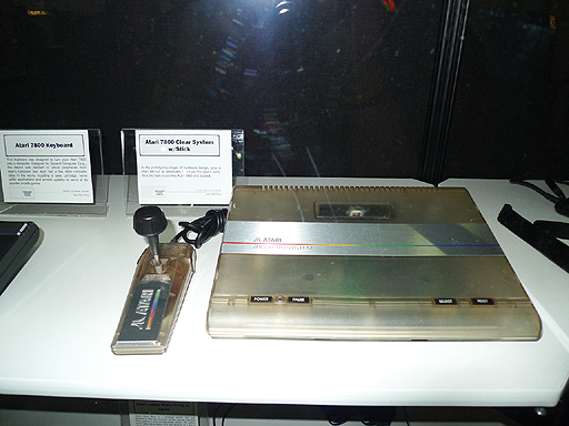 画像ギャラリー No.036のサムネイル画像 / 今年もE3に「Videogame History Museum」が出展。レトロなアーケードゲーム筐体や家庭用ゲーム機がズラリ勢揃い