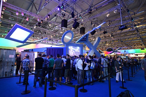 画像ギャラリー No.002のサムネイル画像 / gamescomの来場者数は史上最高の約34万人を記録。「Best of gamescom」には,Activision Blizzardの「Destiny」が選出