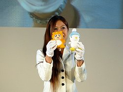 画像ギャラリー No.004のサムネイル画像 / ［TGS 2013］ゲームファン垂涎のお宝が次々と落札！　主催者企画「東日本大震災復興支援 チャリティーオークション」をレポート