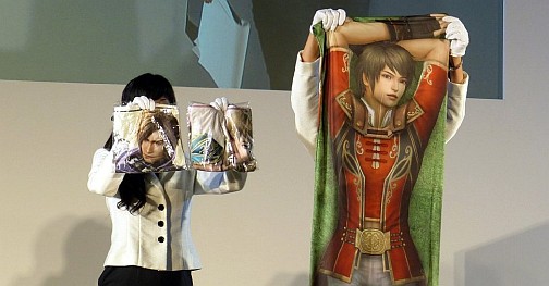 画像ギャラリー No.010のサムネイル画像 / ［TGS 2013］ゲームファン垂涎のお宝が次々と落札！　主催者企画「東日本大震災復興支援 チャリティーオークション」をレポート