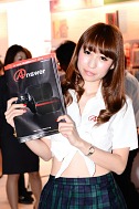 画像ギャラリー No.028のサムネイル画像 / ［TGS 2013］麗しの東京ゲームショウ2013コンパニオン写真集Part2を掲載。今度は900枚超の写真で綴る特盛版，2週間限定で「ZIPでくれ」にも対応