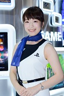 画像ギャラリー No.183のサムネイル画像 / ［TGS 2013］麗しの東京ゲームショウ2013コンパニオン写真集Part2を掲載。今度は900枚超の写真で綴る特盛版，2週間限定で「ZIPでくれ」にも対応