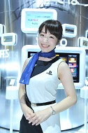 画像ギャラリー No.569のサムネイル画像 / ［TGS 2013］麗しの東京ゲームショウ2013コンパニオン写真集Part2を掲載。今度は900枚超の写真で綴る特盛版，2週間限定で「ZIPでくれ」にも対応