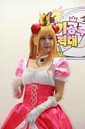 画像ギャラリー No.184のサムネイル画像 / G-Star 2013を華やかに彩った各社コンパニオンの艶姿191枚を一挙掲載