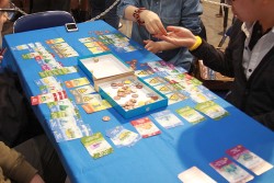 画像ギャラリー No.011のサムネイル画像 / ［超会議3］国産傑作ボードゲームが集結。カナイ製作所の新作や「ワンナイト人狼 超人Ver.」などもお披露目された「超ゲームマーケット」レポート