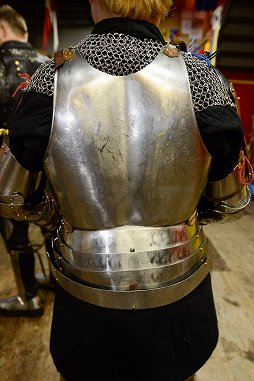 画像ギャラリー No.033のサムネイル画像 / 「DARK SOULS II」の剣術指導をしたジェイ・ノイズ氏に「騎士道剣術」を教えてもらった。中世文化を伝えるティンタジェルの門を叩く