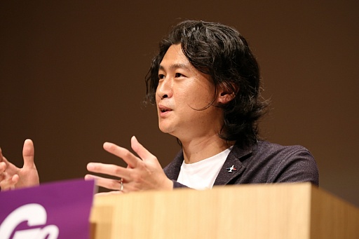 画像ギャラリー No.002のサムネイル画像 / ［CEDEC 2014］冲方 丁氏の基調講演「物語の力」。物語の正体と，これまでの歴史，そしてこれから