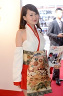 画像ギャラリー No.051のサムネイル画像 / ［TGS 2014］どーんと620枚，コンパニオンさんの艶姿を今年もZIPで固めてうｐしてみた。東京ゲームショウ2014コンパニオン写真集公開