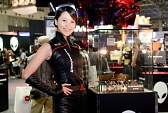 画像ギャラリー No.491のサムネイル画像 / ［TGS 2014］どーんと620枚，コンパニオンさんの艶姿を今年もZIPで固めてうｐしてみた。東京ゲームショウ2014コンパニオン写真集公開