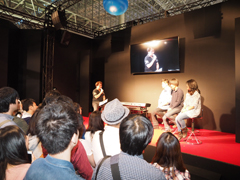 画像ギャラリー No.002のサムネイル画像 / ［TGS 2014］伊藤賢治氏，光田康典氏，下村陽子氏が激語り。サプライズ生演奏もあった「SQUARE ENIX MUSIC コンポーザー トークショウ」をレポート