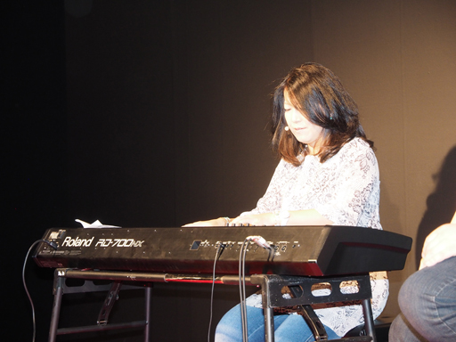 画像ギャラリー No.007のサムネイル画像 / ［TGS 2014］伊藤賢治氏，光田康典氏，下村陽子氏が激語り。サプライズ生演奏もあった「SQUARE ENIX MUSIC コンポーザー トークショウ」をレポート