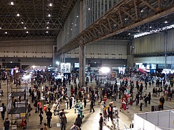 画像ギャラリー No.005のサムネイル画像 / 「闘会議2015」が本日と明日の2日間開催。実況やゲーム大会など，プレイヤーが主役となるゲームイベント