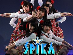 日本ファルコム，「ファルコムjdkバンドθ（シータ）」と，5人の女子高生で構成された「リアル☆SPiKA（スピカ）」という2つのサウンドグループを立ち上げ