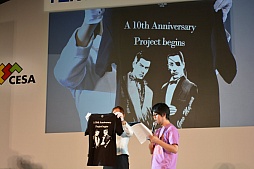 画像ギャラリー No.022のサムネイル画像 / ［TGS 2015］「イナウサ」の妖怪メダルや田中将大選手のサインボールなど，数々のレアアイテムが出品されたチャリティオークションをレポート