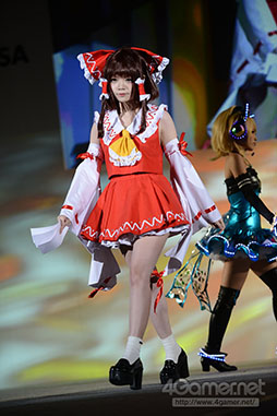 画像ギャラリー No.215のサムネイル画像 / ［TGS 2015］「Cosplay Collection Night」の模様をたっぷりの写真でレポート