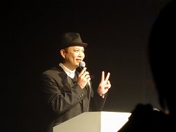 画像ギャラリー No.004のサムネイル画像 / 拡張現実のアーティストによるライブステージ「AR performers β LIVE」をレポート。現実と仮想の境を超えた演出に感極まる