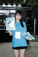 画像ギャラリー No.107のサムネイル画像 / ［TGS 2016］コンパニオン写真集第1弾掲載！　TGSを彩る美女を堪能あれ。もちろん「ZIPでくれ」にも対応