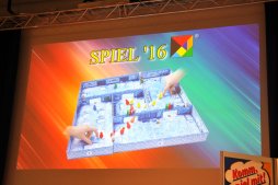 画像ギャラリー No.005のサムネイル画像 / ［SPIEL’16］2016年のボードゲームの潮流は？　脱出ゲームの流行や，宗教改革500周年の影響が語られた，SPIEL'16プレスカンファレンスレポート