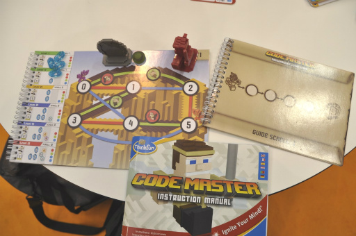 画像ギャラリー No.011のサムネイル画像 / ［SPIEL’16］電気回路やプログラミングの基礎をゲームで学ぶ。理系シリアスボードゲームをプレイしてみた