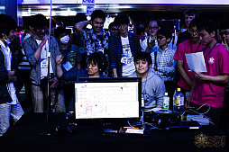 画像ギャラリー No.012のサムネイル画像 / EVO Japan 2018のプレ大会オープントーナメント「賽[sài]」。595名がエントリーし，Twitch総視聴者数は27万6460人に