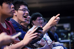 画像ギャラリー No.013のサムネイル画像 / EVO Japan 2018のプレ大会オープントーナメント「賽[sài]」。595名がエントリーし，Twitch総視聴者数は27万6460人に