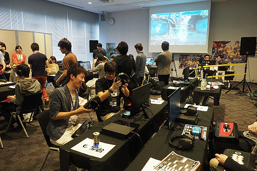 画像ギャラリー No.010のサムネイル画像 / 写真で振り返るEVO Japanプレ大会「賽[sài]」の2日間。メインタイトルの優勝者インタビューも掲載
