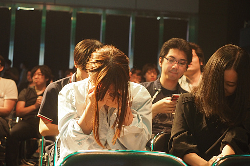 画像ギャラリー No.027のサムネイル画像 / 写真で振り返るEVO Japanプレ大会「賽[sài]」の2日間。メインタイトルの優勝者インタビューも掲載