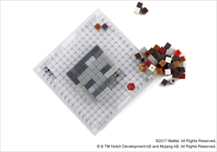 画像ギャラリー No.005のサムネイル画像 / 水でくっつくブロックで「マイクラ」のキャラやアイテムを作れる「マインクラフト クラフトキューブ デザインキット Aアソート」が6月上旬に発売