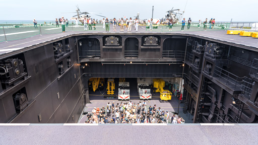 画像ギャラリー No.013のサムネイル画像 / 海上自衛隊のヘリコプター搭載護衛艦「かが」乗艦レポート