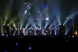 画像ギャラリー No.077のサムネイル画像 / 「ブシロードカードゲームライブ with 戦略発表会2017 夏」が開催。TCGの新発表やライブで盛り上がったイベントをレポート