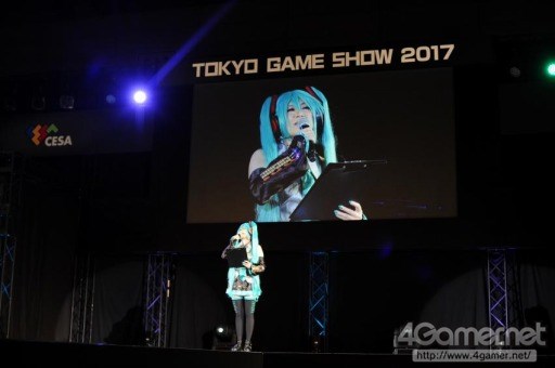 画像ギャラリー No.130のサムネイル画像 / ［TGS 2017］200人超のコスプレイヤーがステージで競演。「Cosplay Collection Night @TGS」を写真でレポート