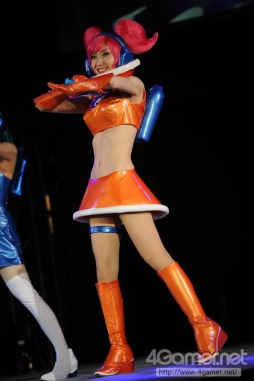 画像ギャラリー No.340のサムネイル画像 / ［TGS 2017］200人超のコスプレイヤーがステージで競演。「Cosplay Collection Night @TGS」を写真でレポート