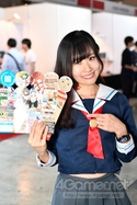 画像ギャラリー No.039のサムネイル画像 / ［TGS 2017］これを見ないとTGSが終わらない？　恒例のコンパニオン・コスプレイヤー写真集第1弾をお届け