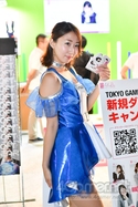 画像ギャラリー No.042のサムネイル画像 / ［TGS 2017］これを見ないとTGSが終わらない？　恒例のコンパニオン・コスプレイヤー写真集第1弾をお届け