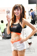 画像ギャラリー No.059のサムネイル画像 / ［TGS 2017］これを見ないとTGSが終わらない？　恒例のコンパニオン・コスプレイヤー写真集第1弾をお届け