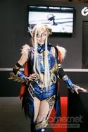 画像ギャラリー No.345のサムネイル画像 / ［TGS 2017］これを見ないとTGSが終わらない？　恒例のコンパニオン・コスプレイヤー写真集第1弾をお届け