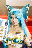 画像ギャラリー No.380のサムネイル画像 / ［TGS 2017］これを見ないとTGSが終わらない？　恒例のコンパニオン・コスプレイヤー写真集第1弾をお届け
