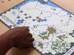 徳岡正肇の これをやるしかない！：映画にもなった「ダンケルク」の戦いをアナログゲームで再現。連合軍とドイツ軍の，激戦の模様をレポート