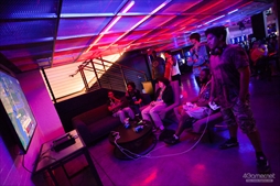 画像ギャラリー No.021のサムネイル画像 / EVO会場に隣接する世界最先端のeスポーツ施設「Esports Arena Las Vegas」フォトレポート。マネージャー Bear氏へのインタビューも