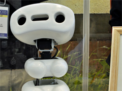 ［CEDEC 2018］ロボットと人間の関係性に注目した「弱いロボット」の可能性