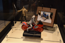 画像ギャラリー No.029のサムネイル画像 / セガサミーグループ新オフィスのプレス向け内覧会をレポート。セガの歴史を感じさせる会議室や客船をイメージしたインテリアが見られた