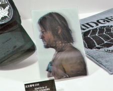 画像ギャラリー No.002のサムネイル画像 / ［TGS 2018］Tシャツにぬいぐるみ，ゲーマー向けデスクにフライパン……。東京ゲームショウ2018の物販ブースを紹介