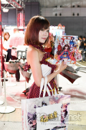 画像ギャラリー No.037のサムネイル画像 / TGS 2018会場を彩ったコンパニオン・コスプレイヤーの写真集をお届け。もちろんZIPファイル付き