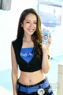 画像ギャラリー No.045のサムネイル画像 / TGS 2018会場を彩ったコンパニオン・コスプレイヤーの写真集をお届け。もちろんZIPファイル付き