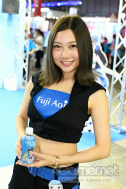 画像ギャラリー No.052のサムネイル画像 / TGS 2018会場を彩ったコンパニオン・コスプレイヤーの写真集をお届け。もちろんZIPファイル付き