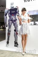 画像ギャラリー No.084のサムネイル画像 / TGS 2018会場を彩ったコンパニオン・コスプレイヤーの写真集をお届け。もちろんZIPファイル付き